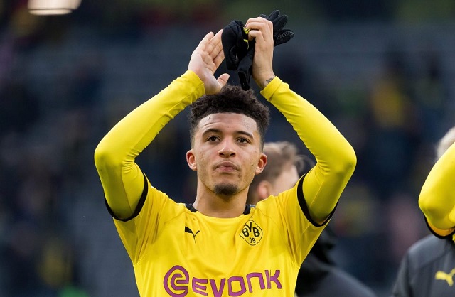 Sancho dang thi dau xuat sac trong mau ao Dortmund