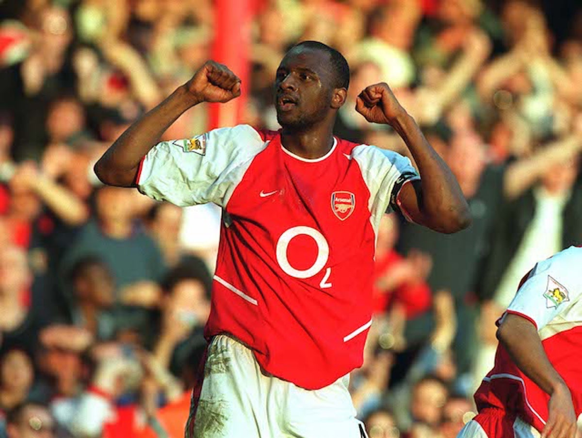 Arsenal 2004 - Đội hình mạnh nhất của Pháo Thủ trong lịch sử 7