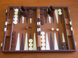 Backgammon là gì? Hướng dẫn cách chơi Backgammon cho người mới 2