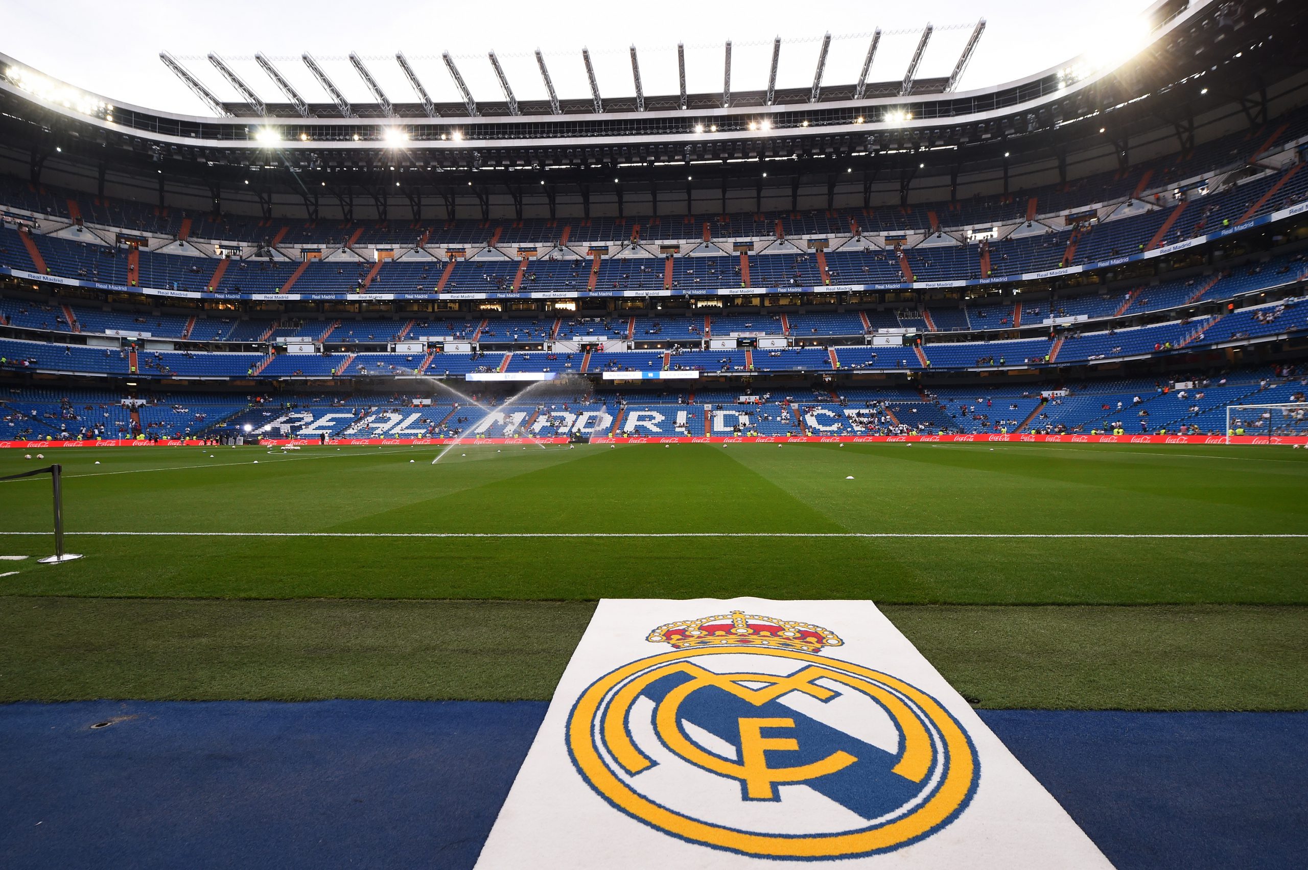 Santiago Bernabéu - Sân nhà của đội bóng Hoàng Gia Real Madrid 2