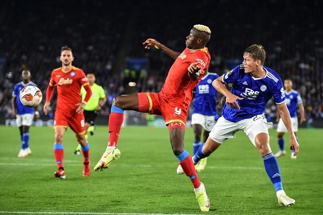 Soi kèo Napoli vs Leicester, 10/12/2021 - Europa League 1